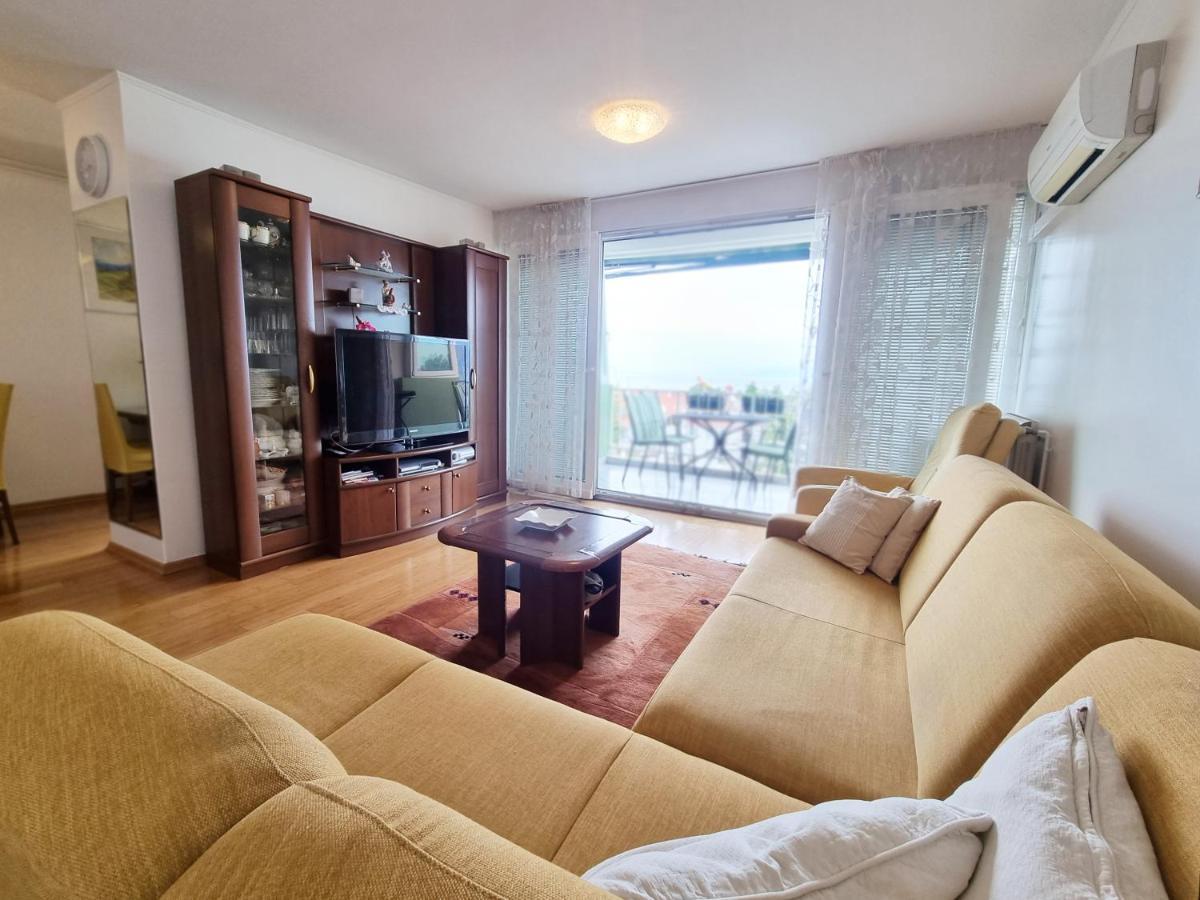 Apartment Rijeka With Sea View Eksteriør billede