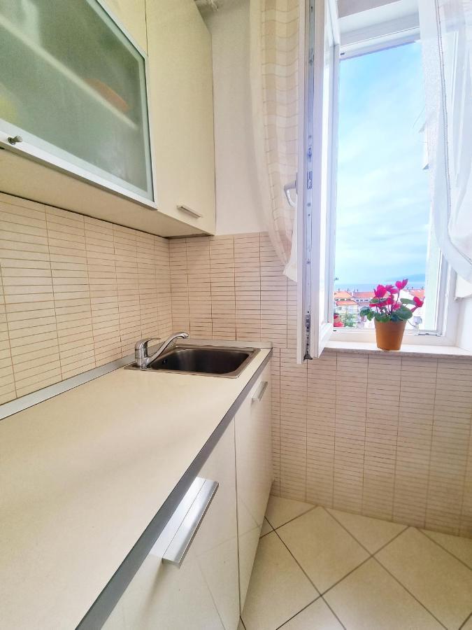 Apartment Rijeka With Sea View Eksteriør billede