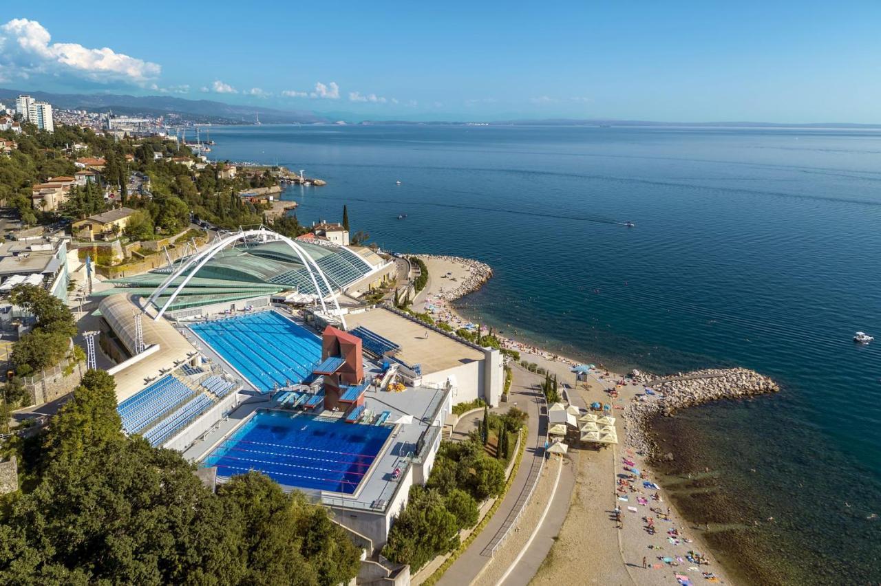Apartment Rijeka With Sea View Eksteriør billede
